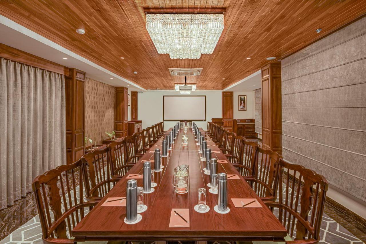 Welcomheritage Elysium Resort & Spa シムラー エクステリア 写真