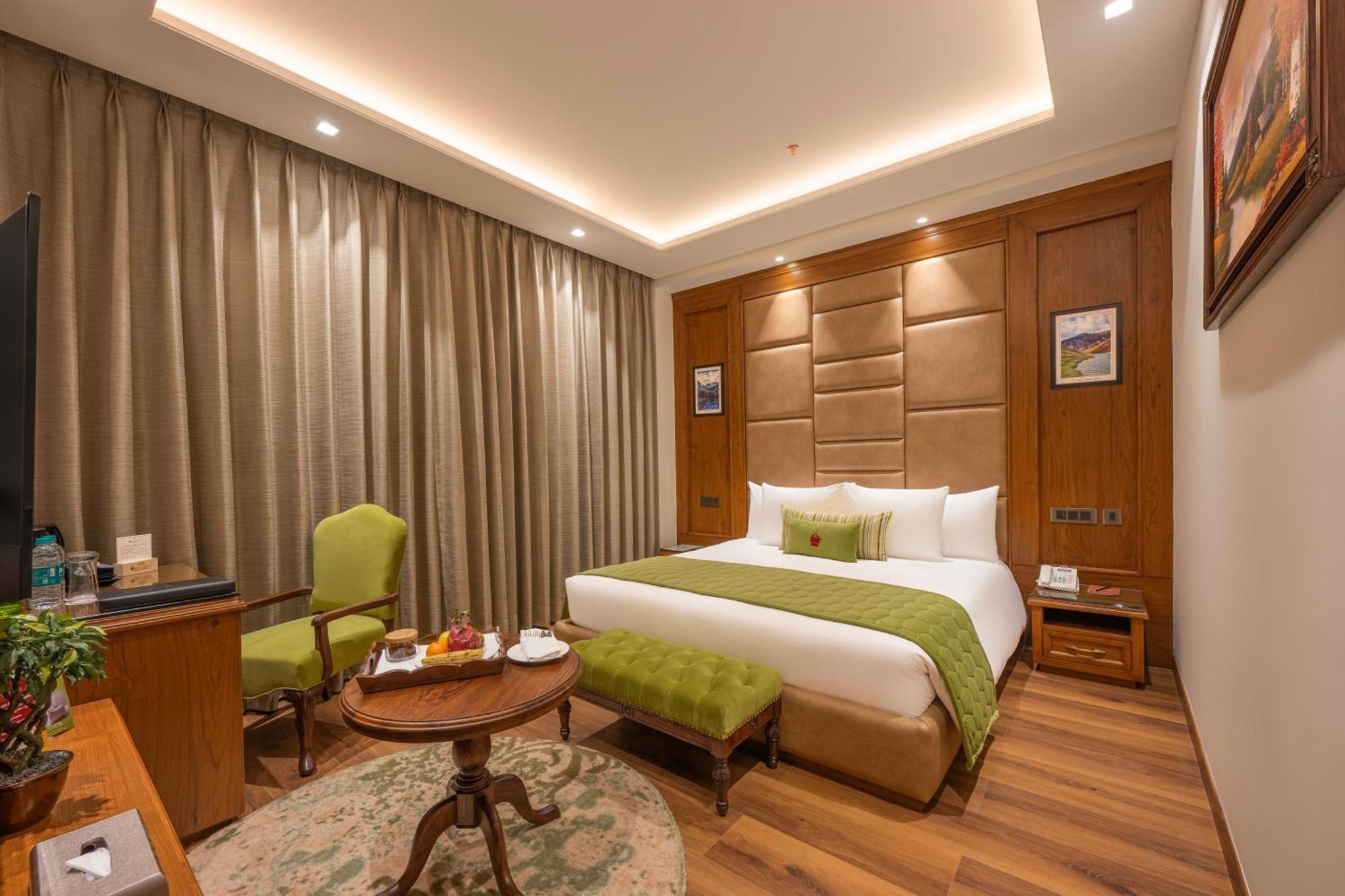 Welcomheritage Elysium Resort & Spa シムラー エクステリア 写真