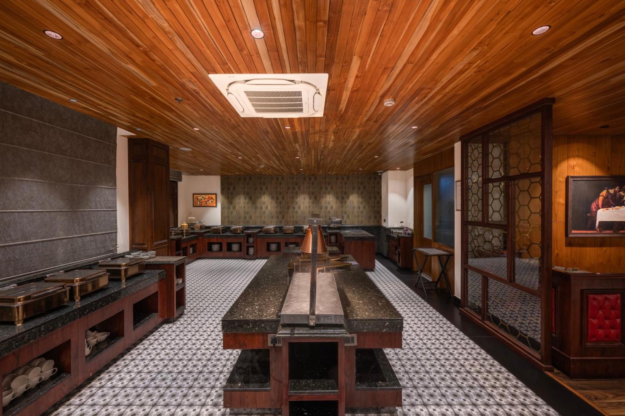 Welcomheritage Elysium Resort & Spa シムラー エクステリア 写真